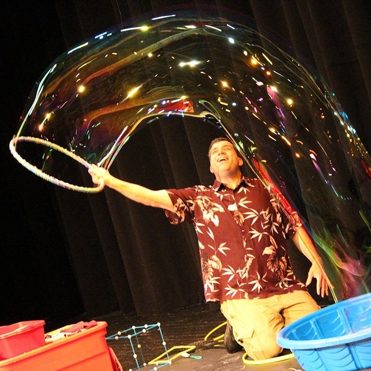 04/19/2019 Mike the Bubble Man, Ages 3 & up Goodnow Library