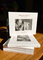 Momento Morrie Book Stack