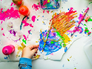 Messy Makers image
