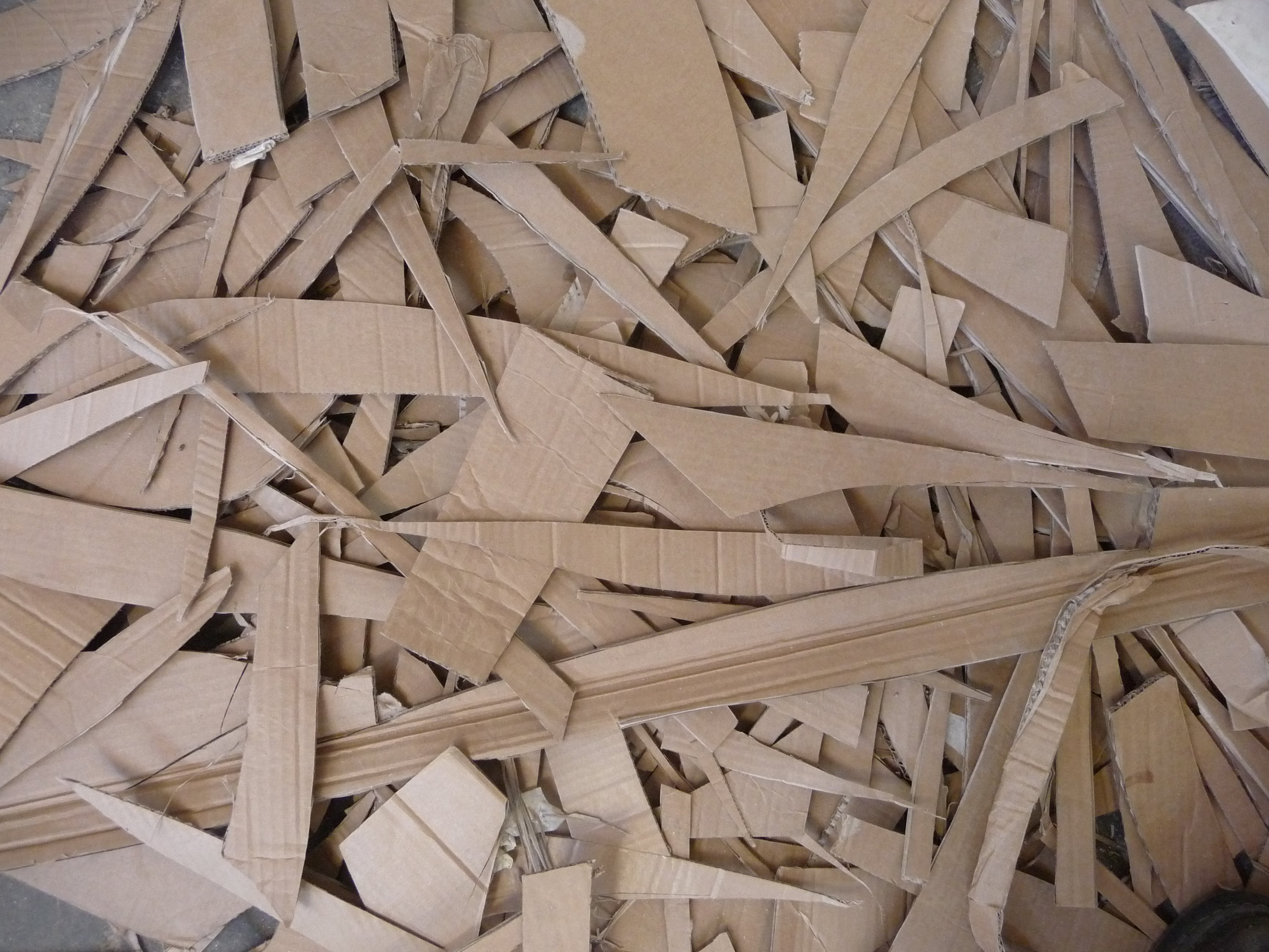 Cardboard pieces, ES3