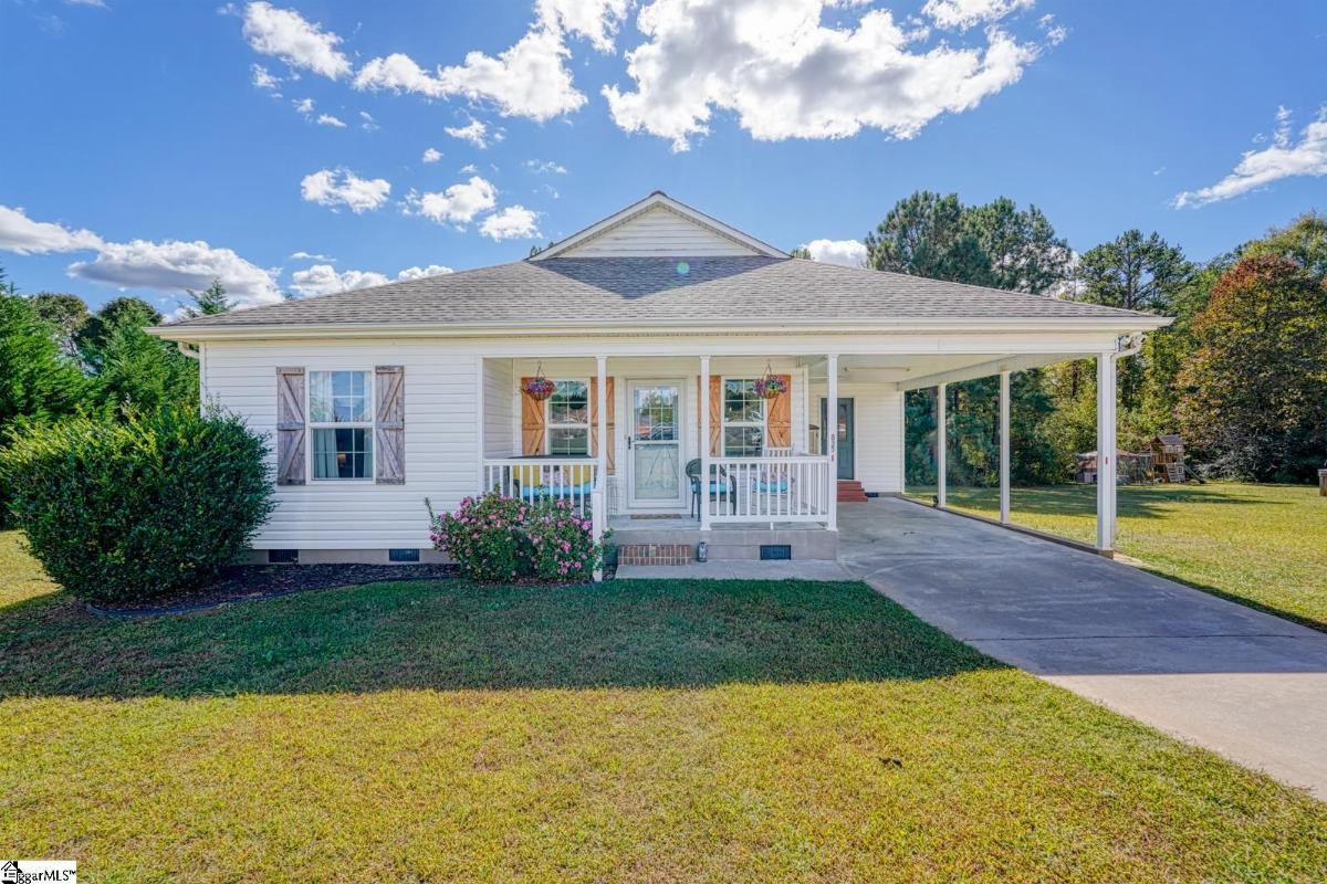 835 Green River Road