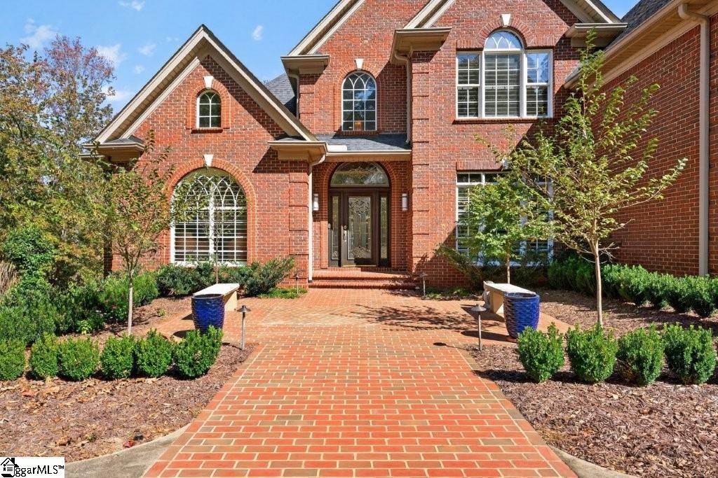 823 Inverness Circle
