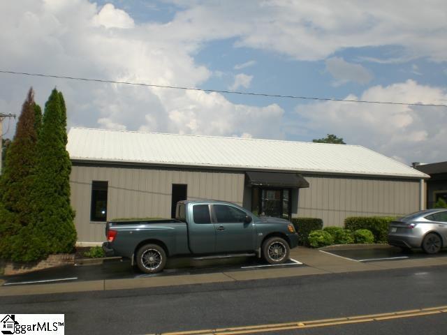 106 N Pendleton Street