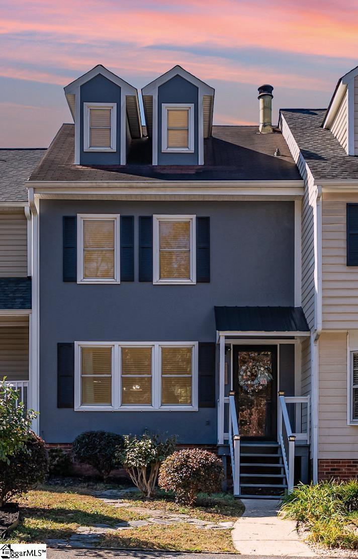 22 Hidden Springs Road