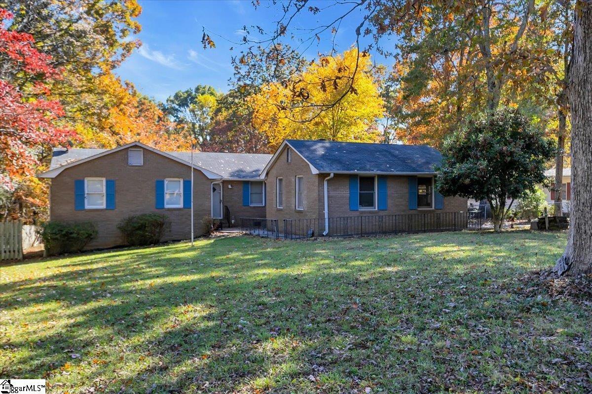 219 Greenbriar Drive