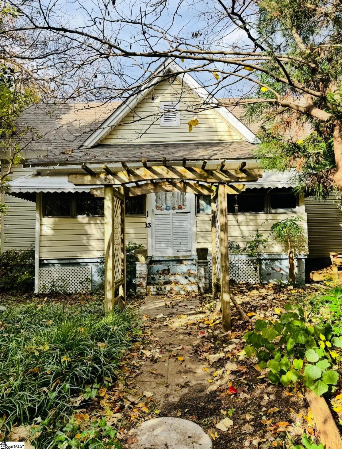 13 Montgomery Street