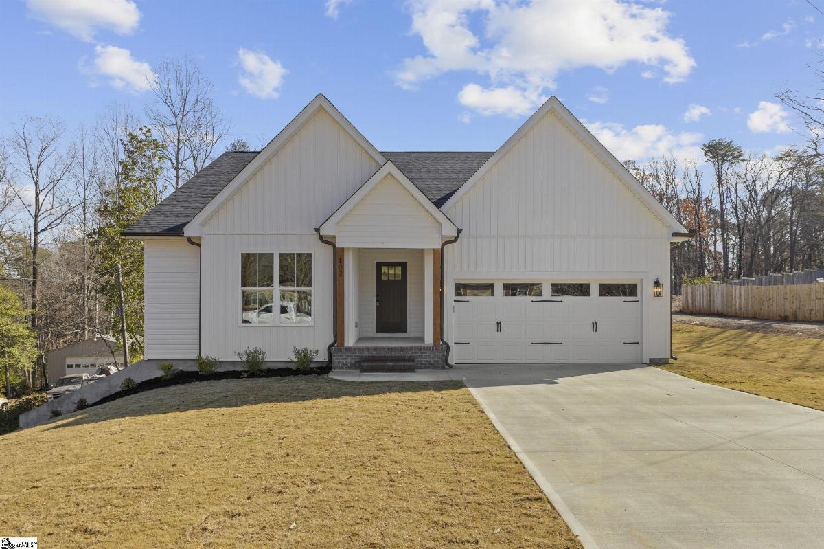 102 Millbrook Circle