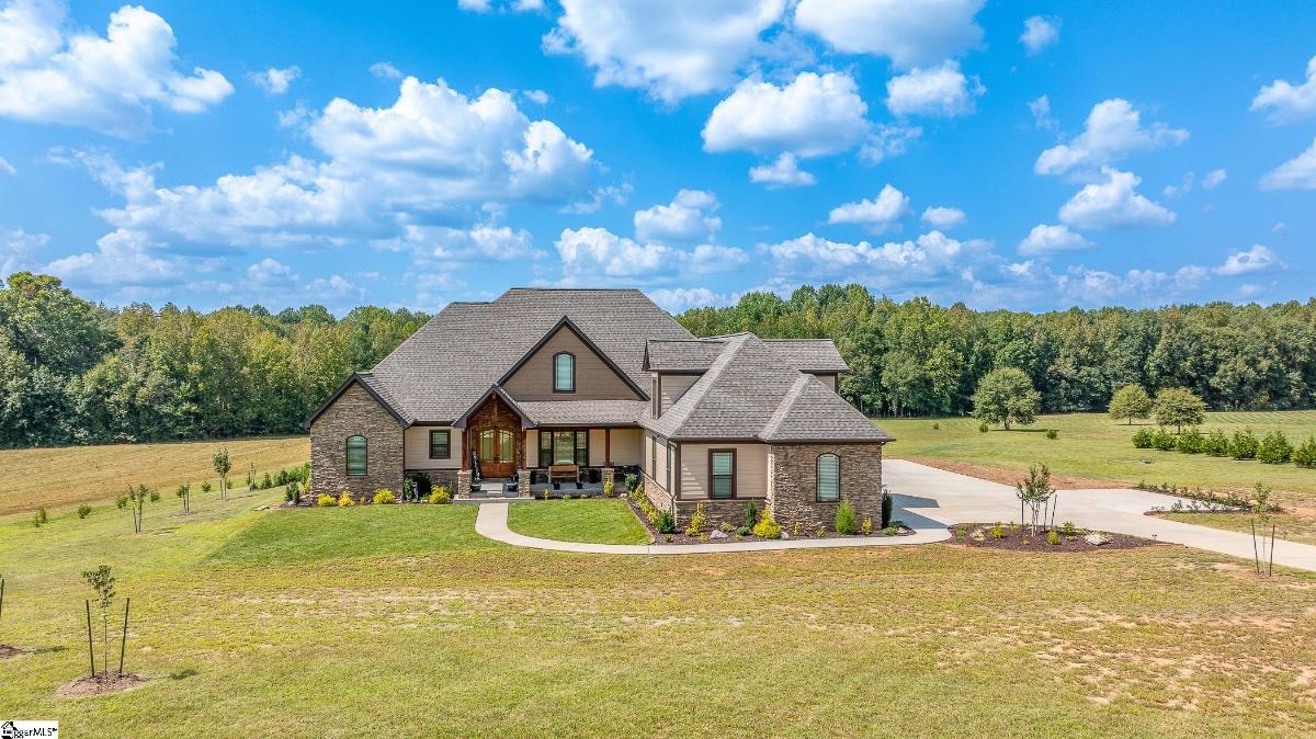 1055 Cross Country Lane