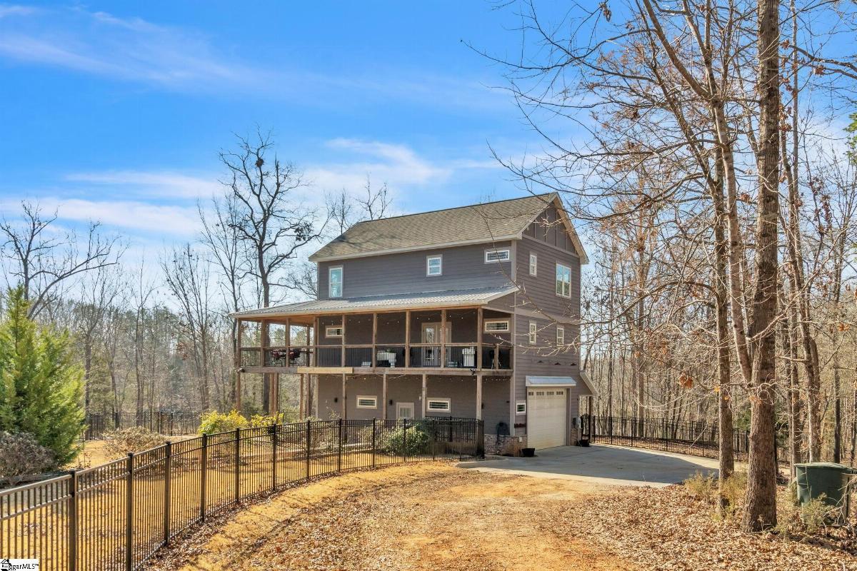 890 Franklin Road