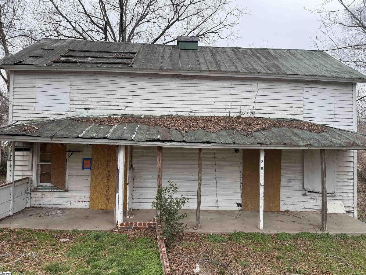 121 Saluda Street