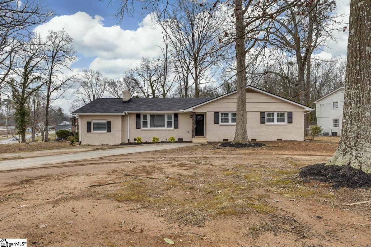 1 Pine Creek Court