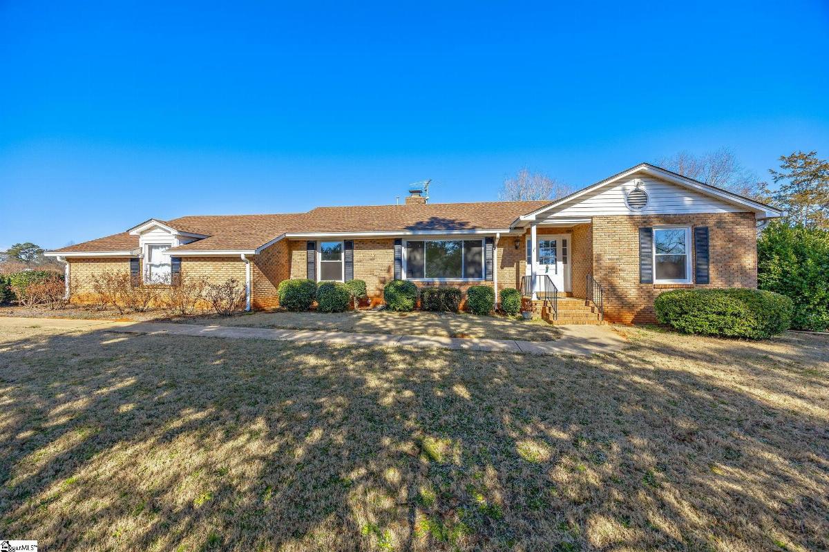 1305 Summers Drive
