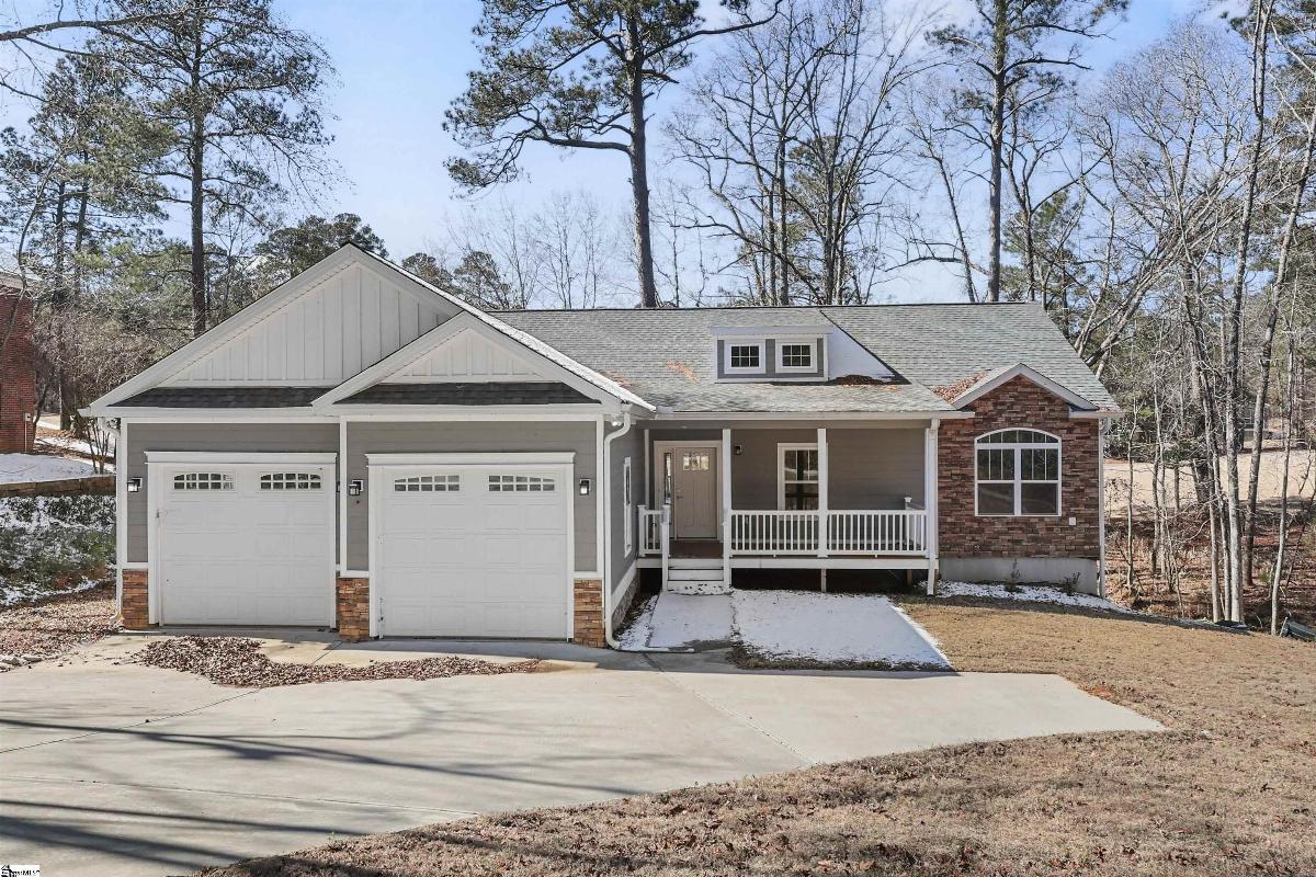252 Brassie Drive
