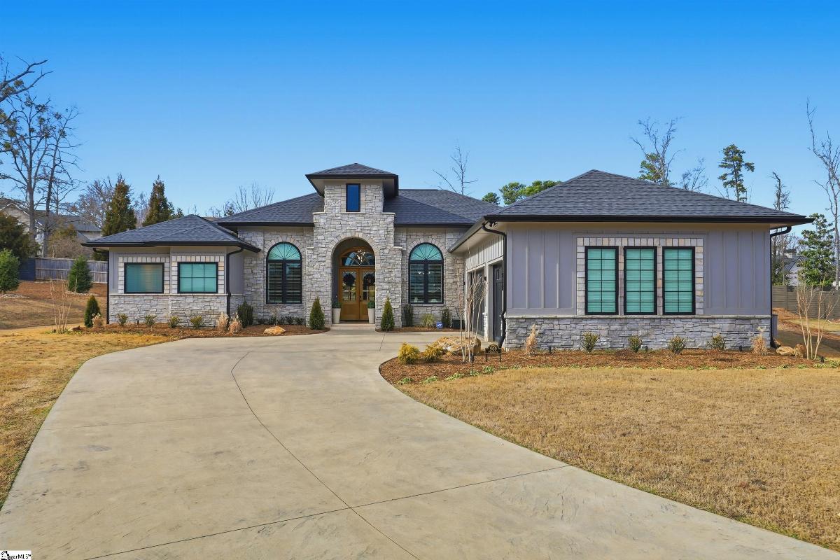 909 Pelham Road