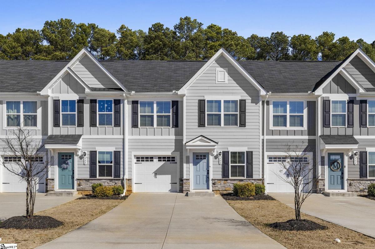 506 Roan Creek Trail