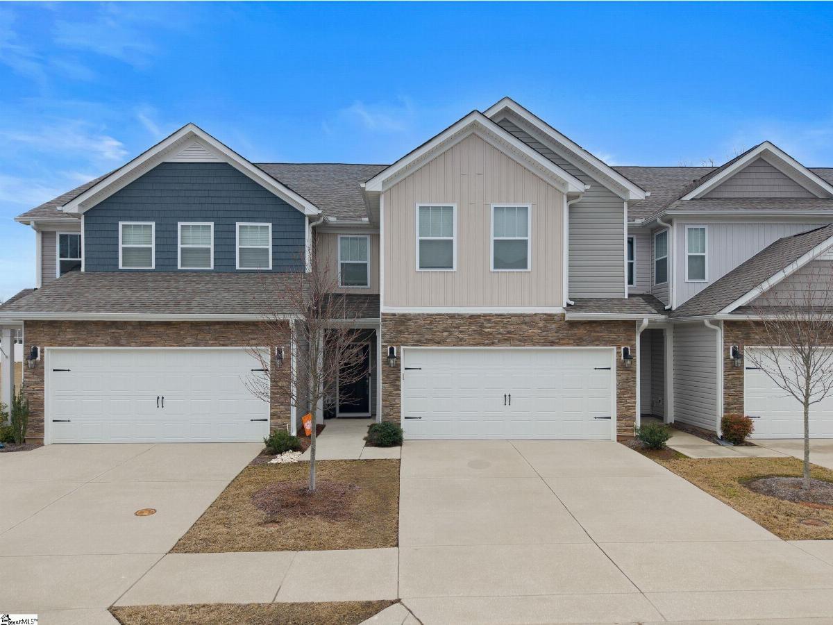 213 Reynard Trail