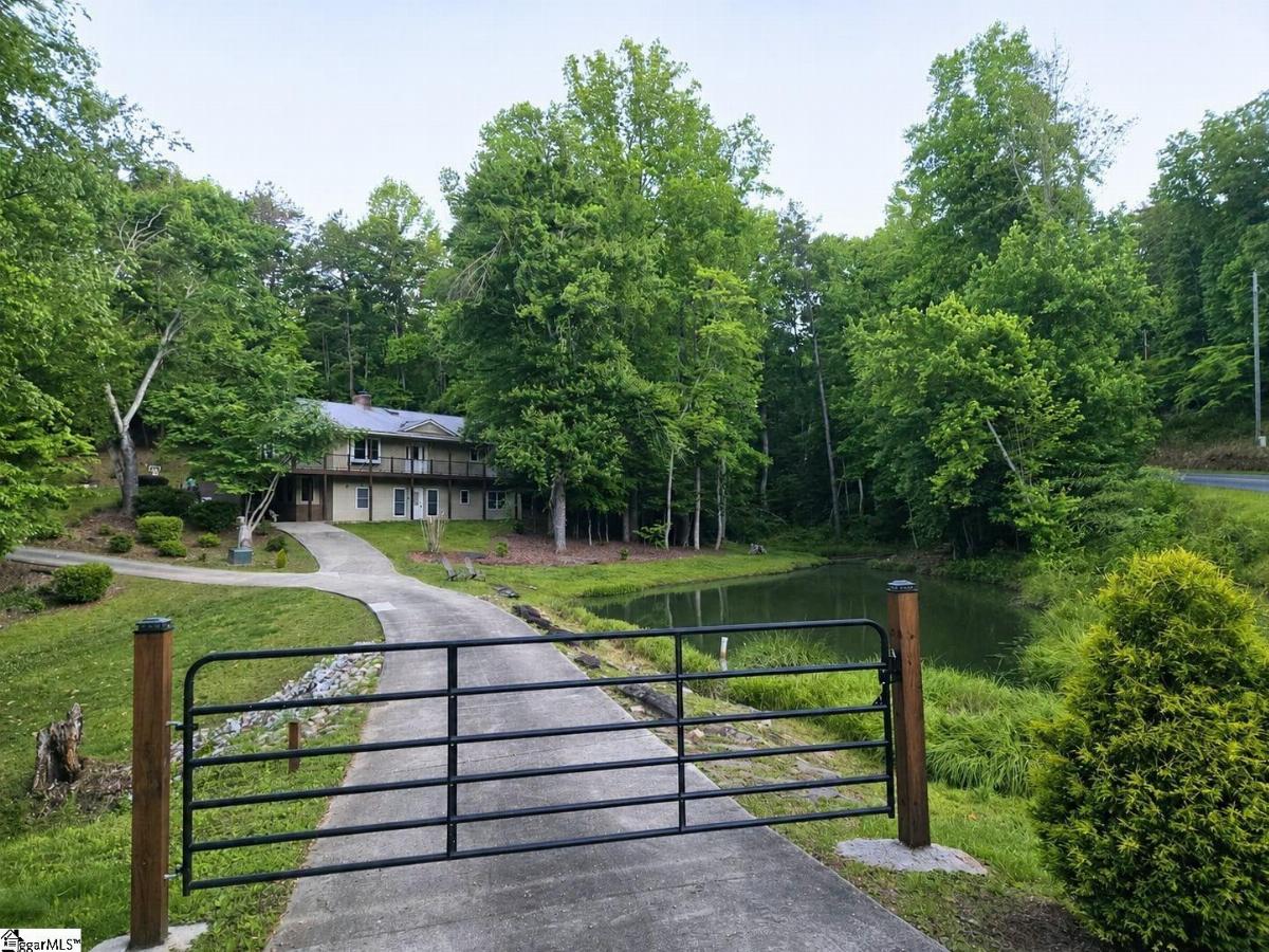 130 Green Briar Circle