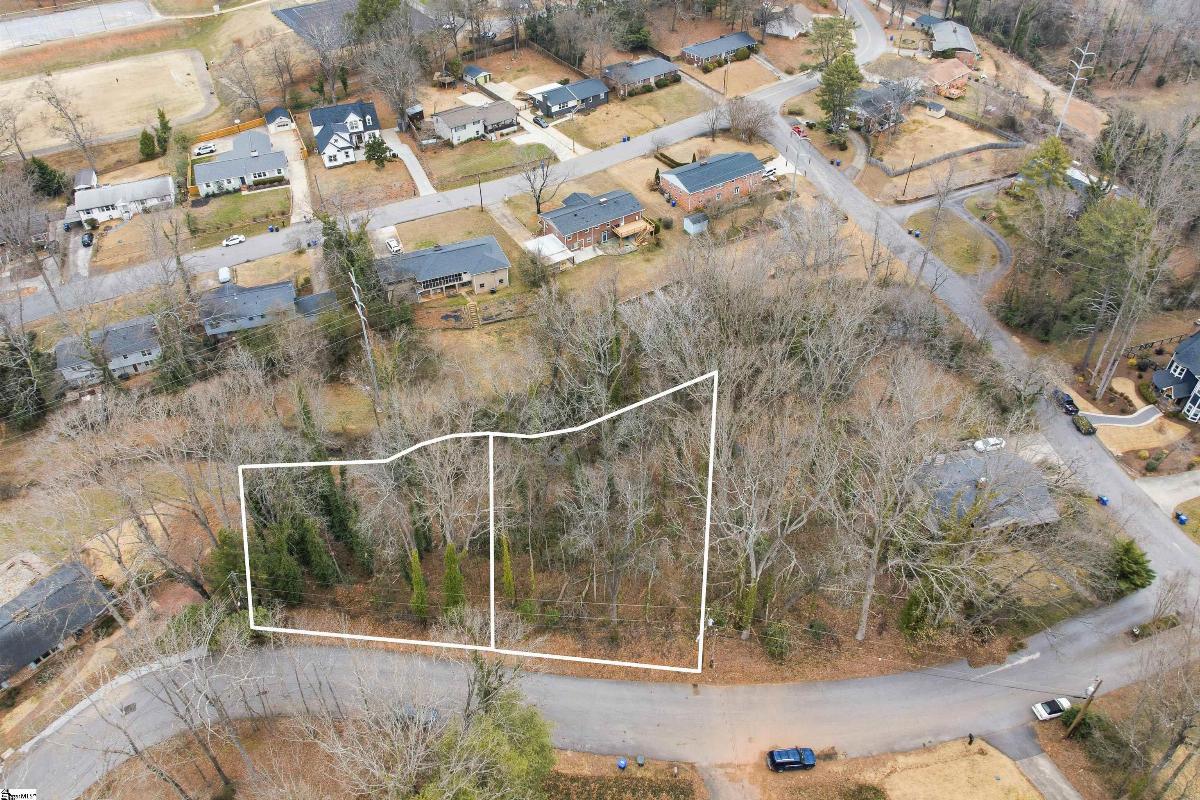 218 Arbutus Trail