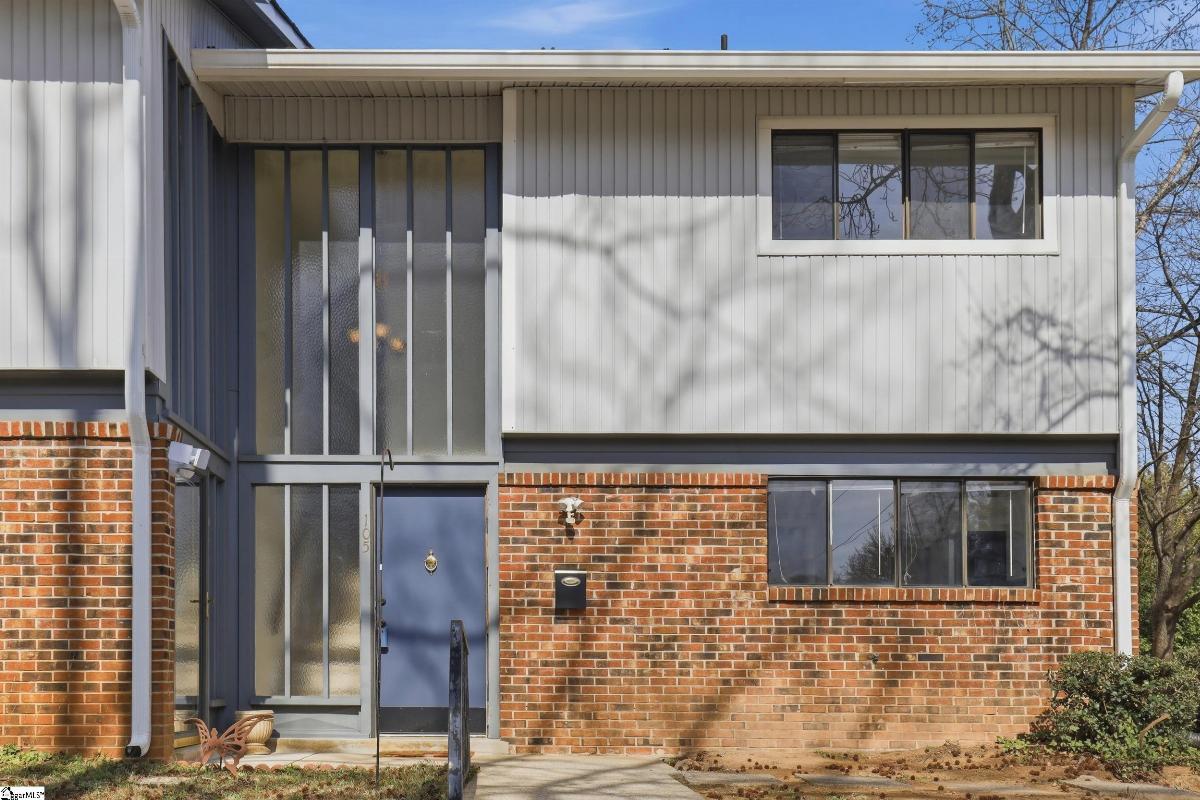 105 Briarview Circle
