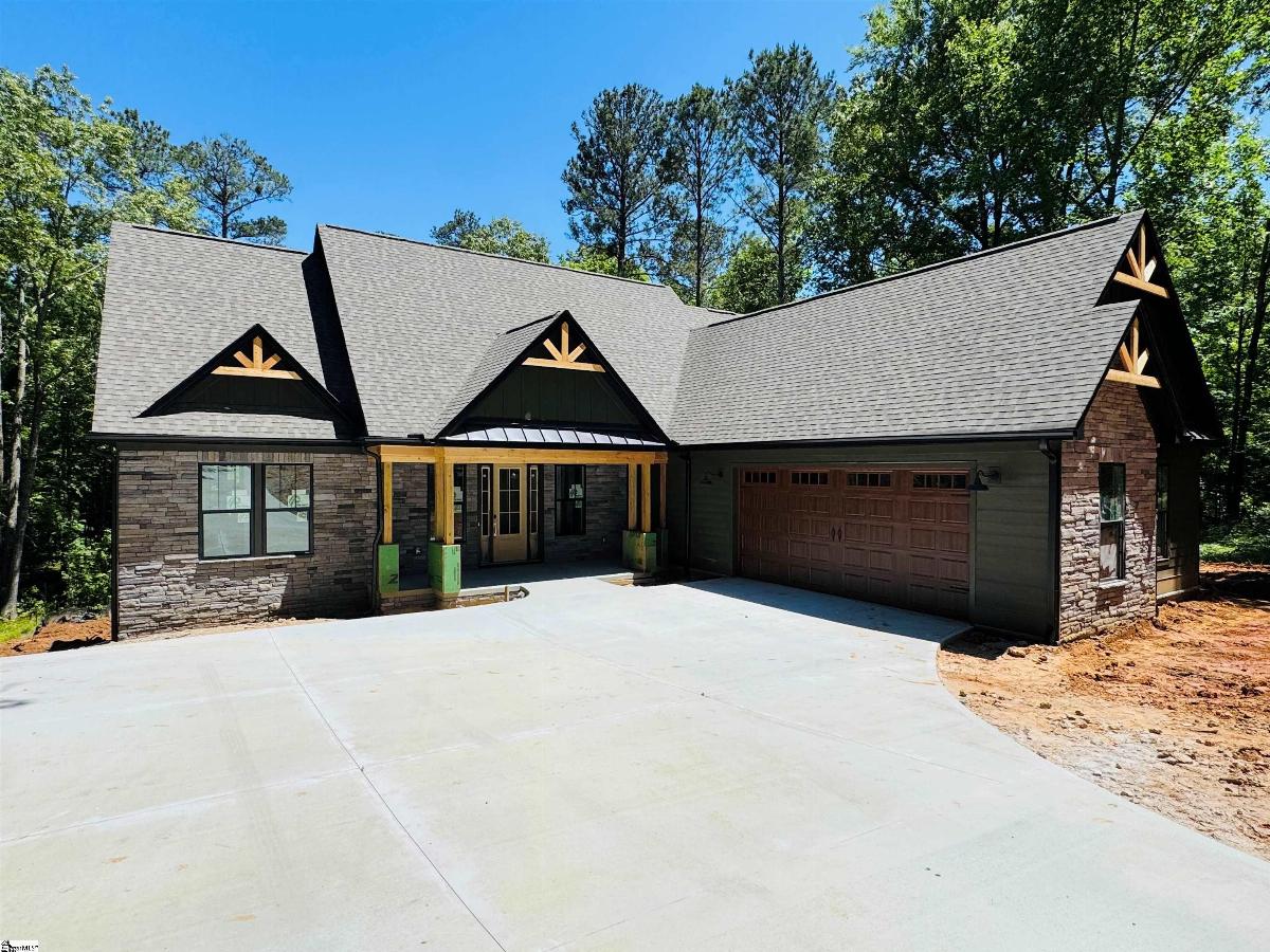 106 Polo Court