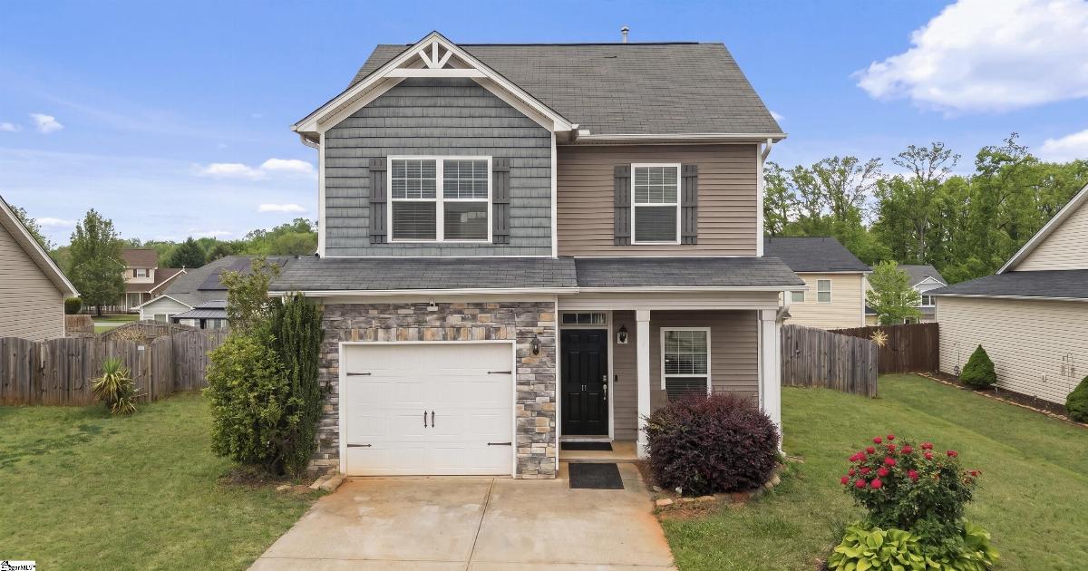 11 Heatherfield Drive