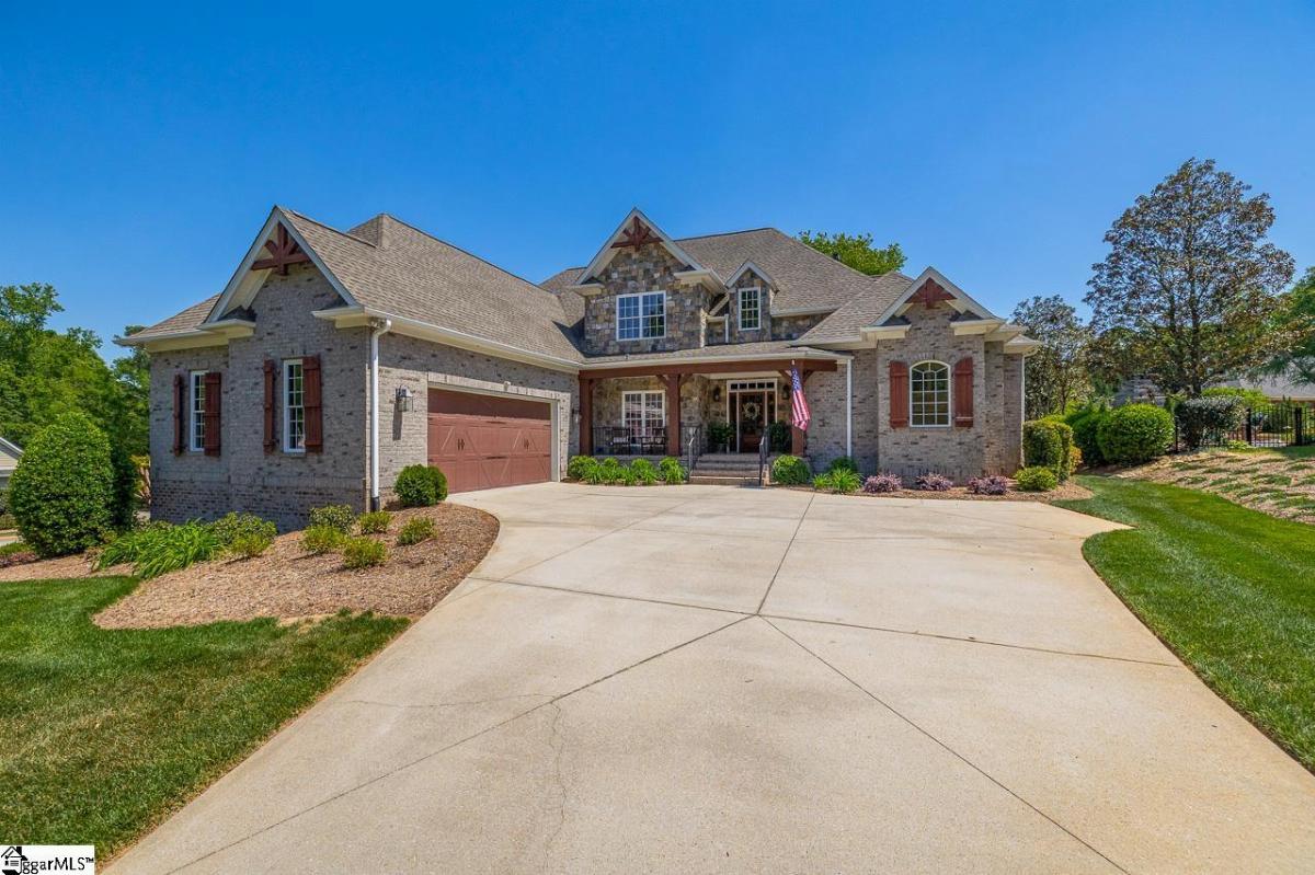 1 Riverbanks Court
