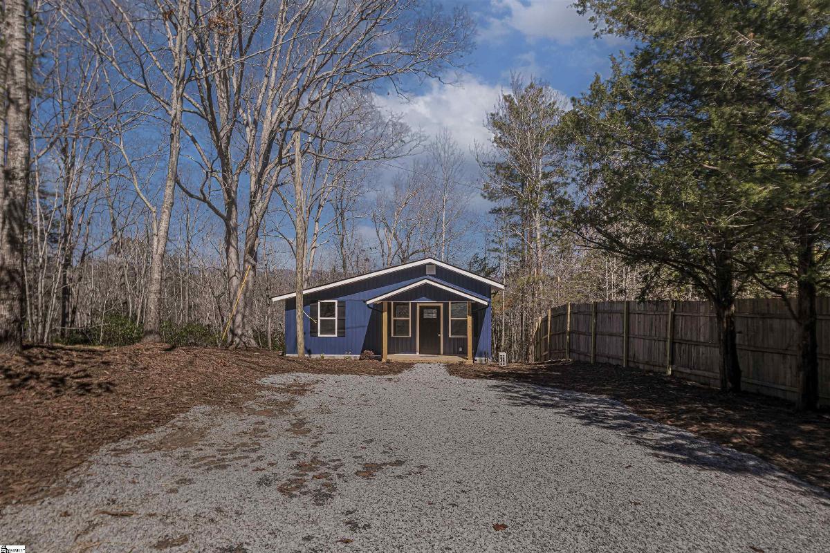 450 Crestwood Drive