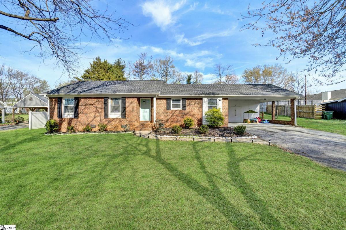 123 Churchill Avenue