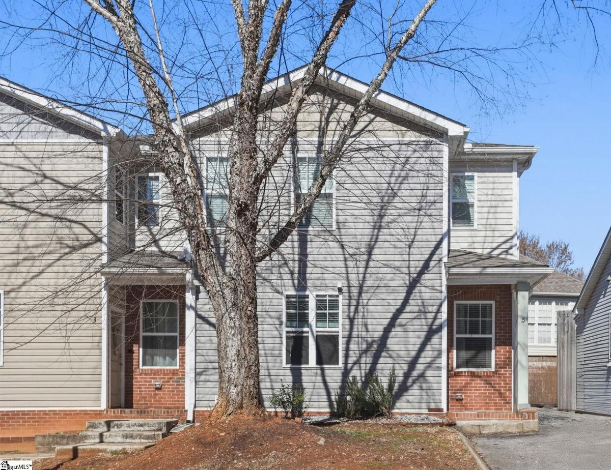 5 Huntress Drive