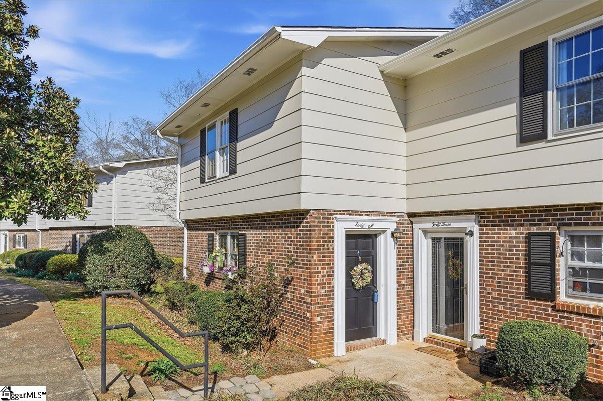 41 Summercreek Drive