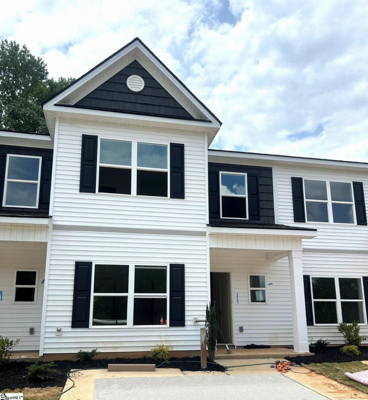632 Farcroft Trail