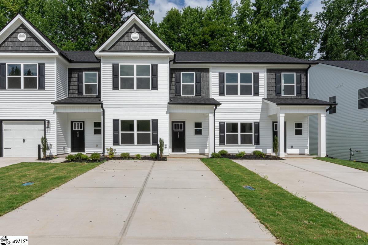 628 Farcroft Trail