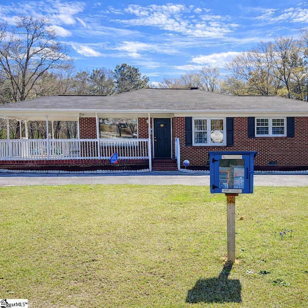 615 Fairview Street