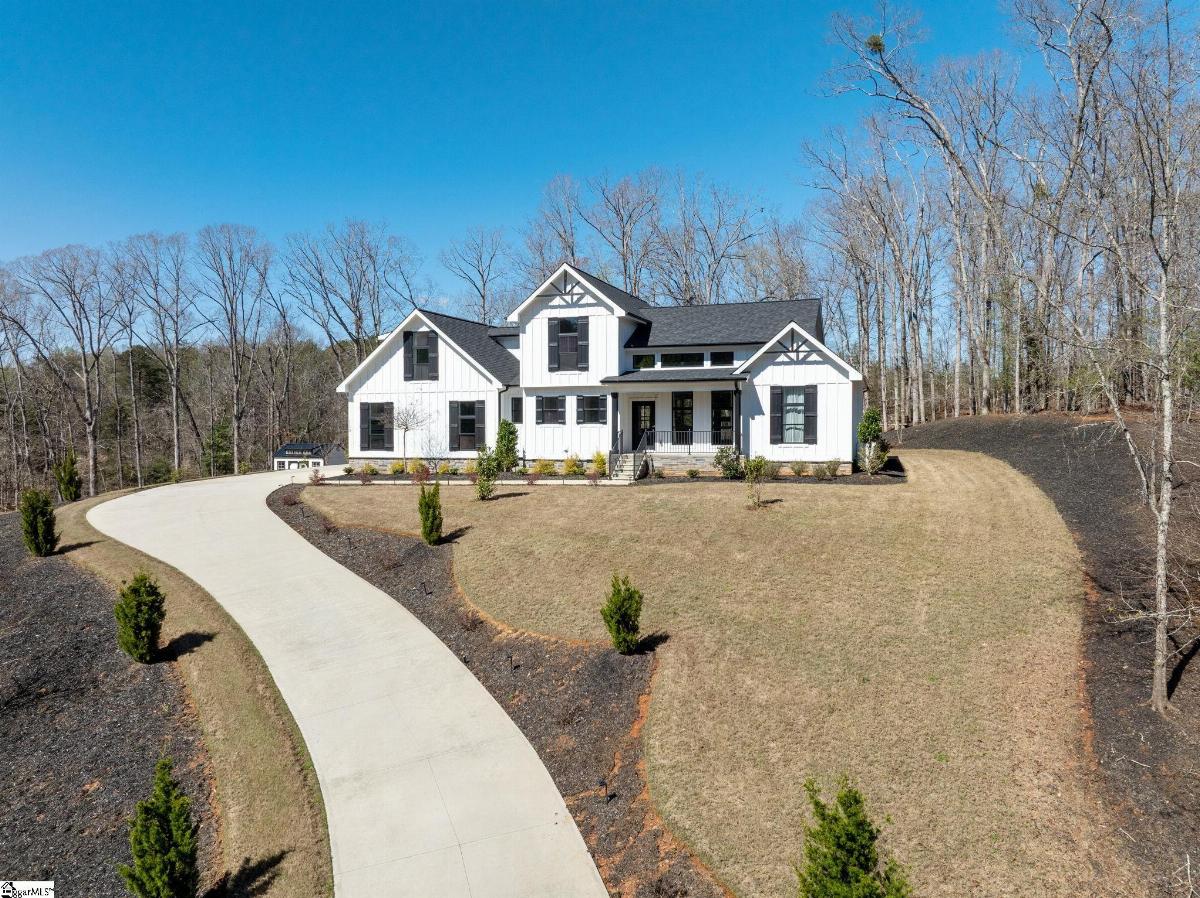 110 Royal Oaks Drive