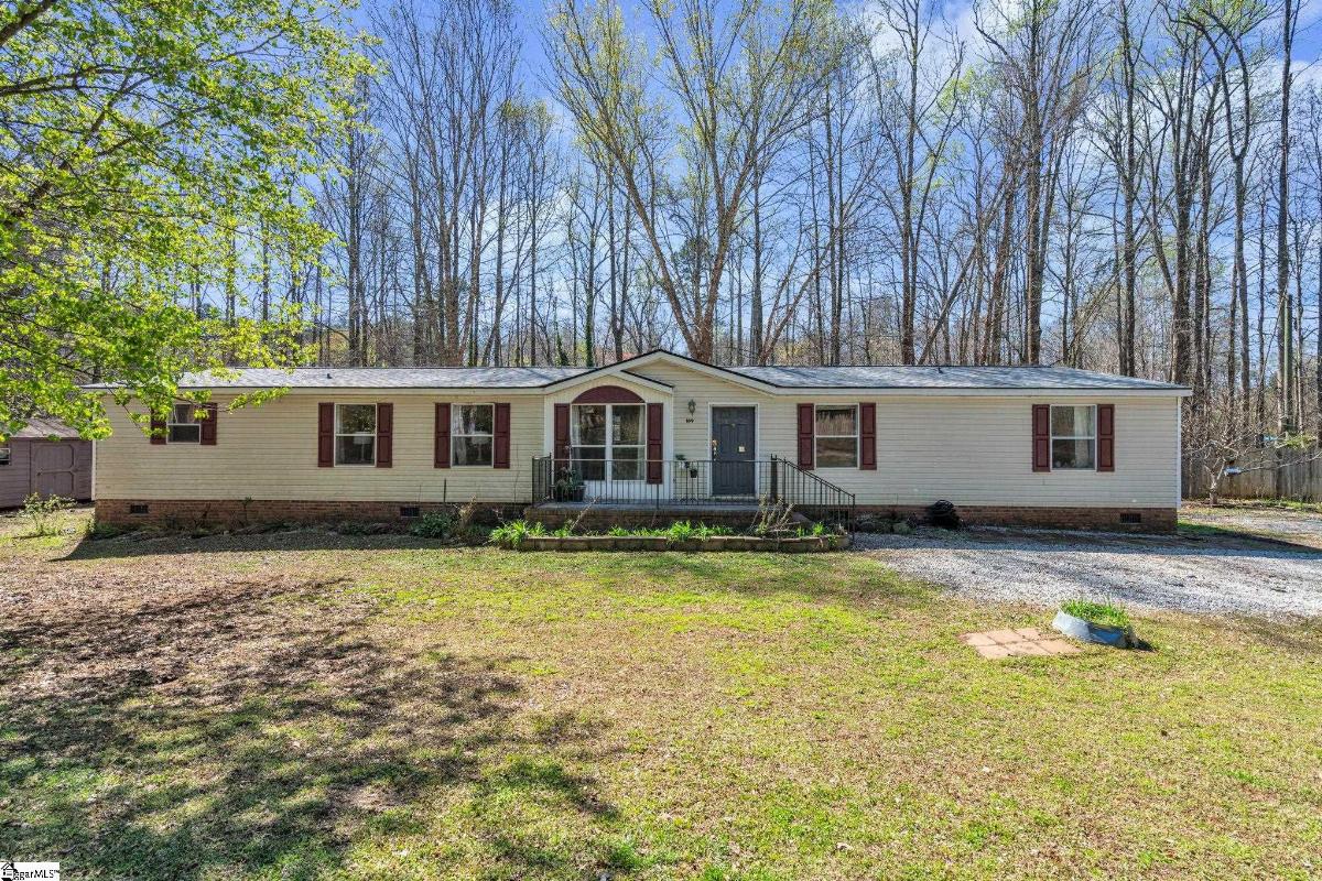 109 LAKESIDE Drive