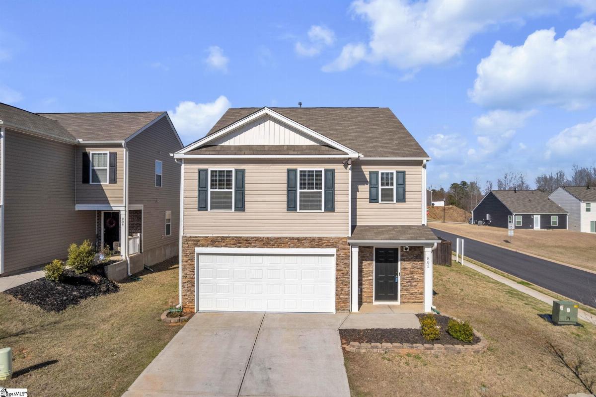 802 Ashwood Way