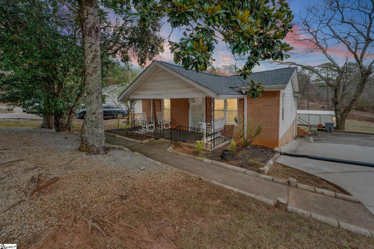 2817 Anderson Road