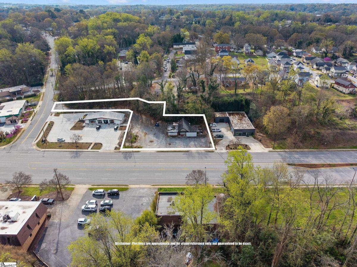 326 Wade Hampton Boulevard