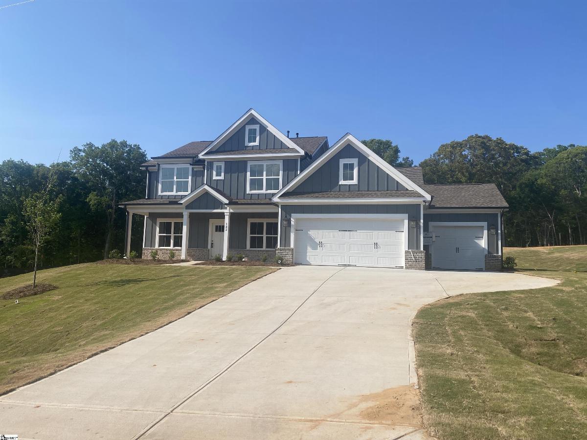 122 Nannies Circle