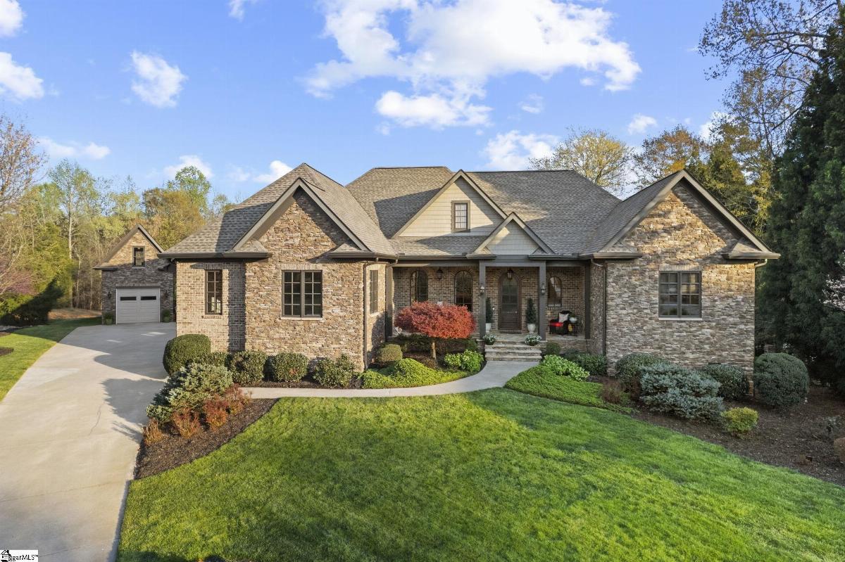 6 Saranac Lane