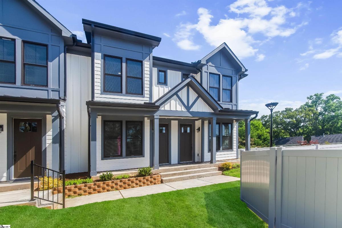 9 Hawthorne Lane