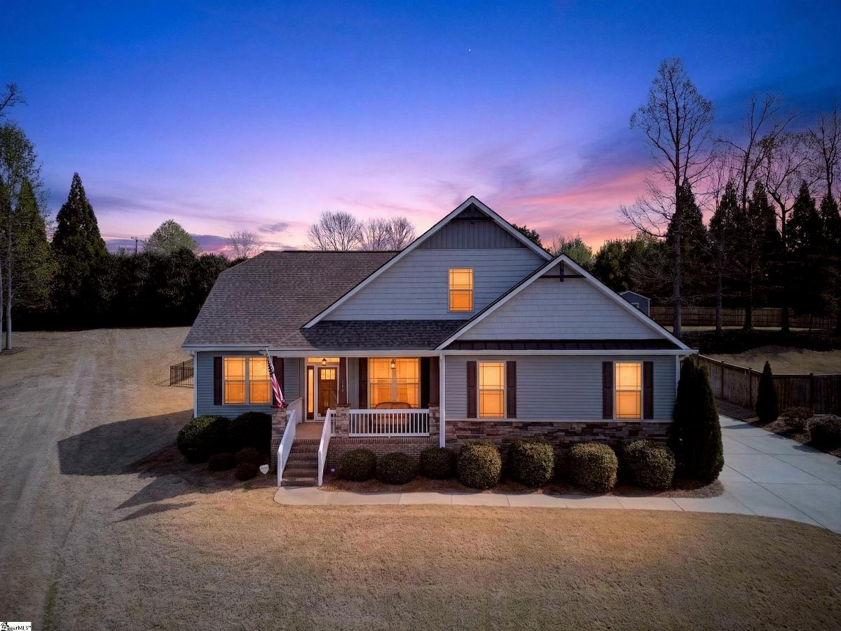 218 Willowgreen Way