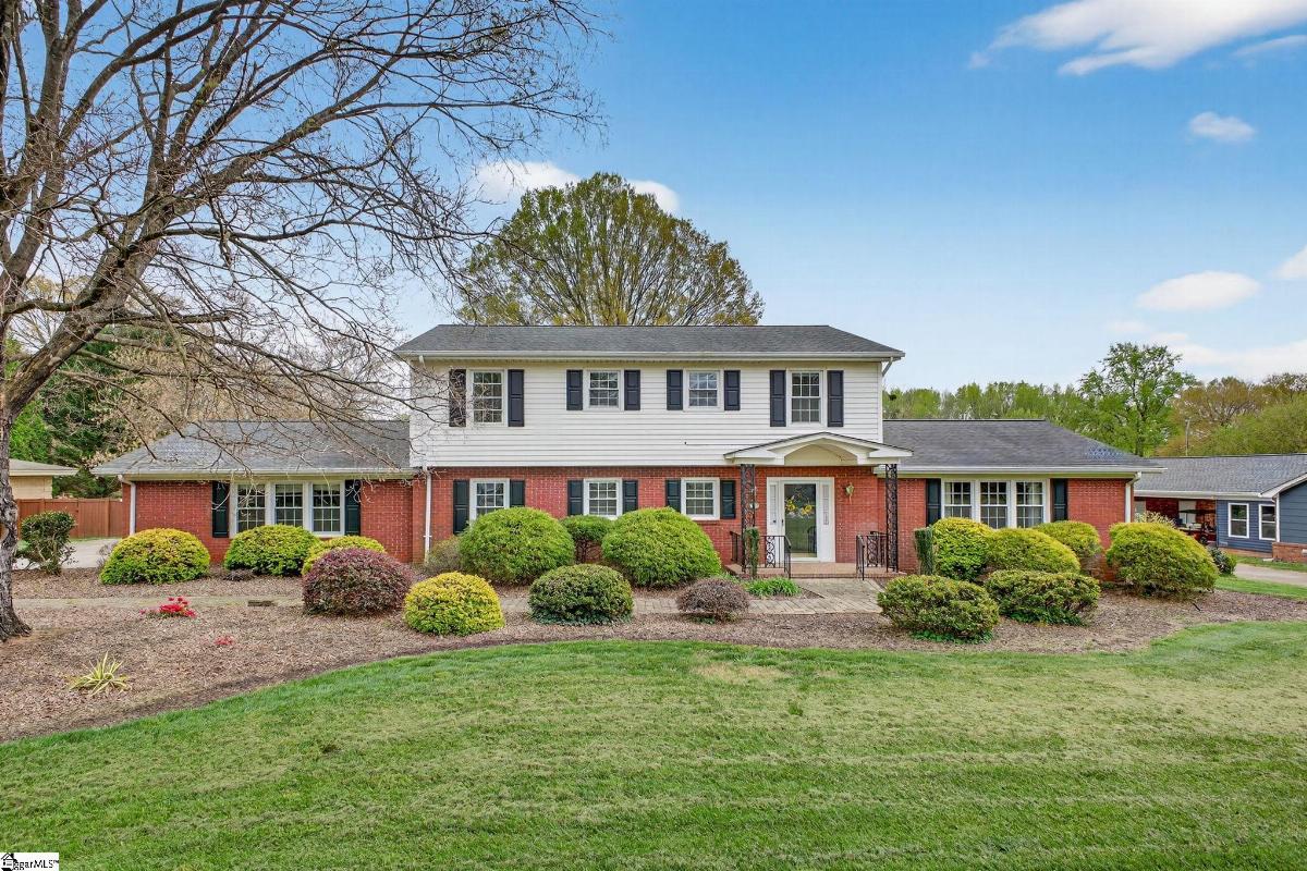 330 Lowndes Drive