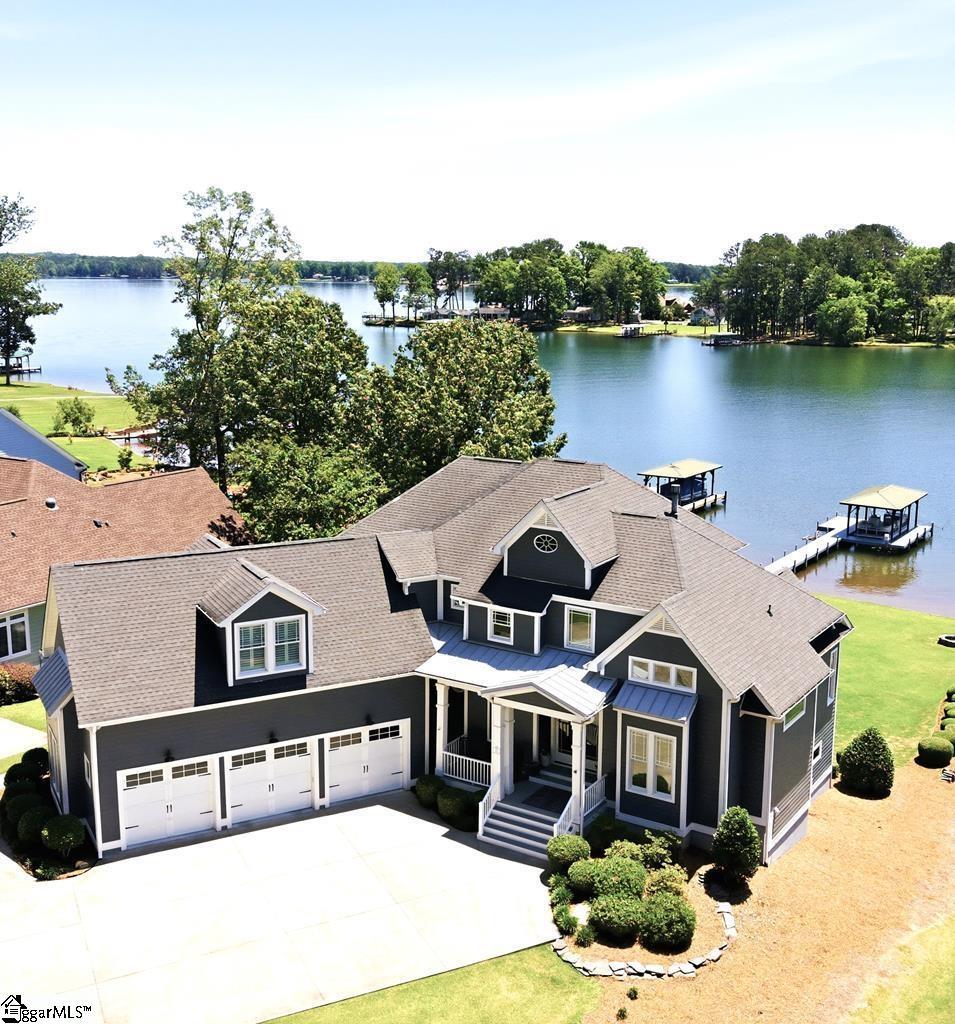 320 Commonwealth Drive
