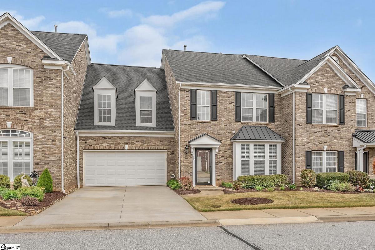 15 Everleigh Court
