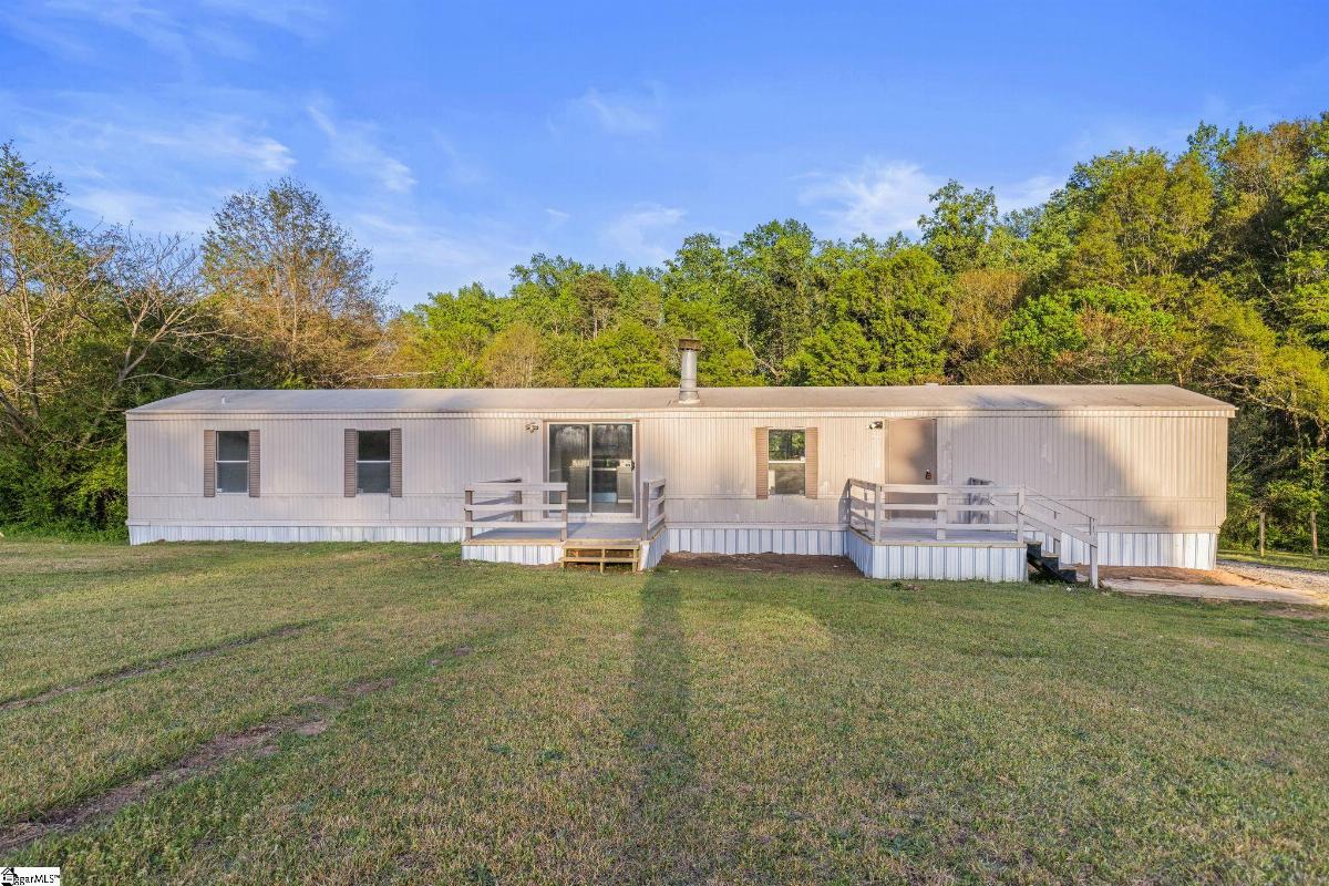 399 Meadowland Drive