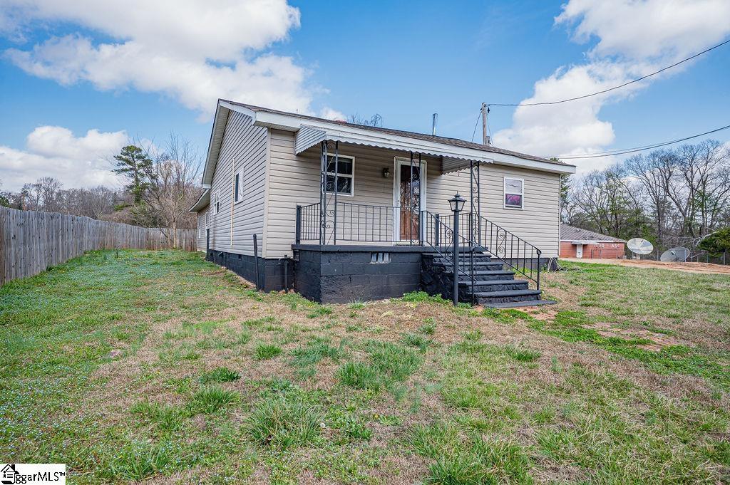 1660 Wofford Street