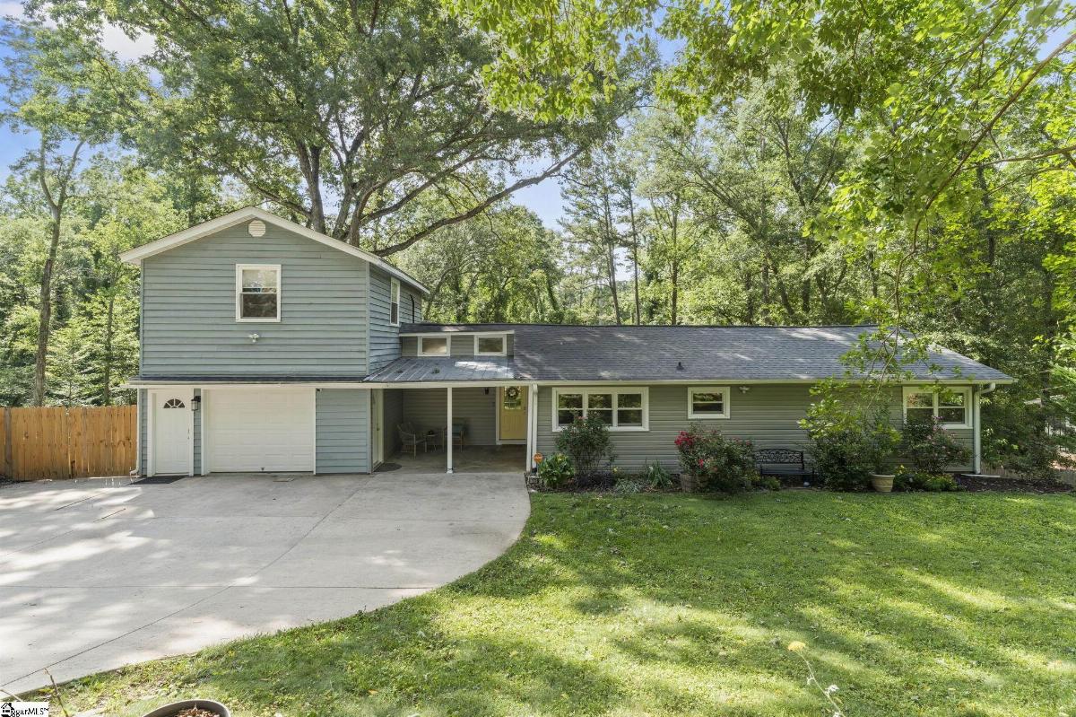 119 W Victoria Road