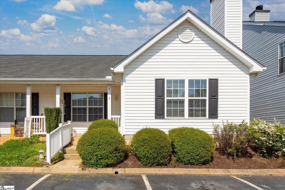 7 Hammett Grove Lane