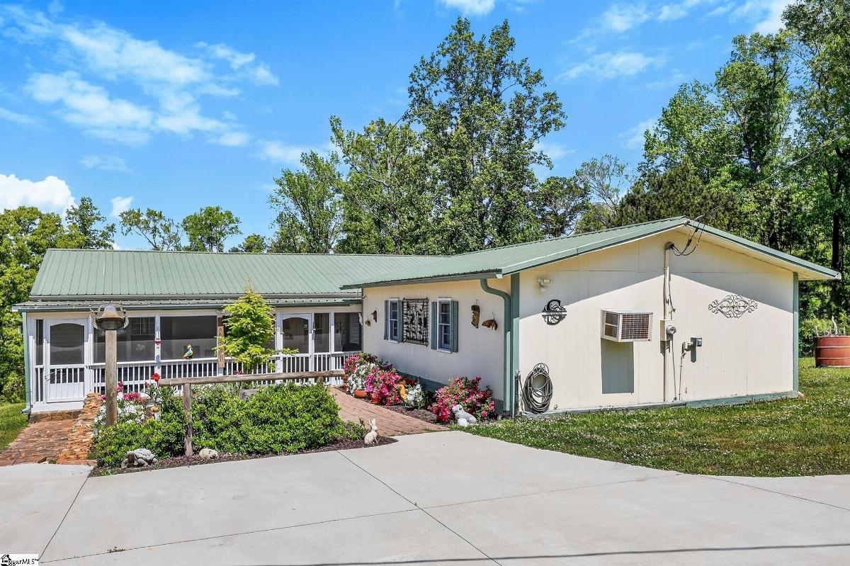2511 S Pineland Circle
